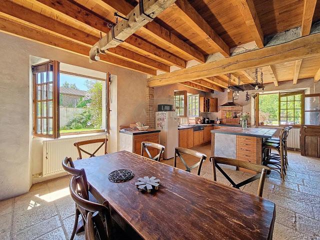 Jolie ferme rénovée 160m² Laslades