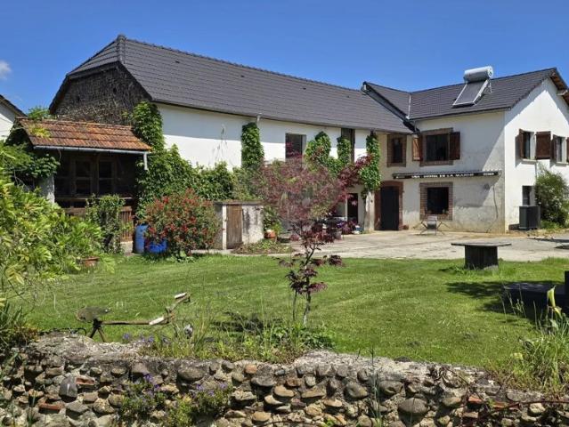 Jolie ferme rénovée