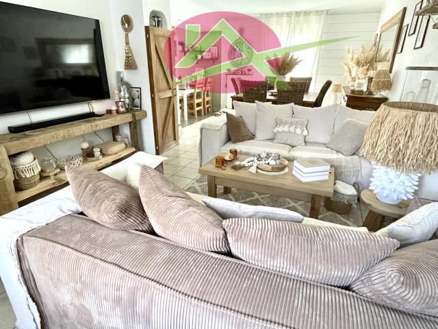 Jolie maison 3 chambres de 89m2 avec jardin, garage et sous sol à Oissel
