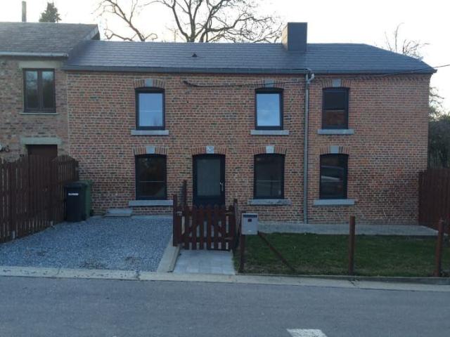 Jolie maison 2 chambres dans un petit village tranquille