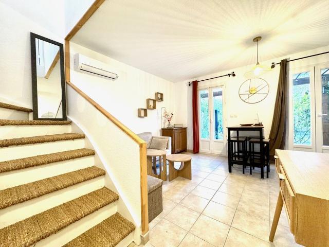 JOLIE MAISON A LOUER SUR NYONS AVEC TERRASSE