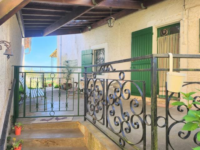 Jolie Maison avec jardin grange et garage à vendre 4 pièces CUZORN Lot et Garonne 47
