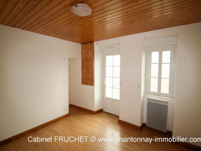 Jolie maison de bourg habitable de suite