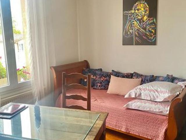 Jolie maison de famille avec véranda et jardin