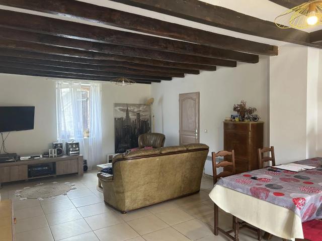 Jolie maison de hameau à Saint Benoît du Sault, jardin et dé. 82m² La Châtre Langlin