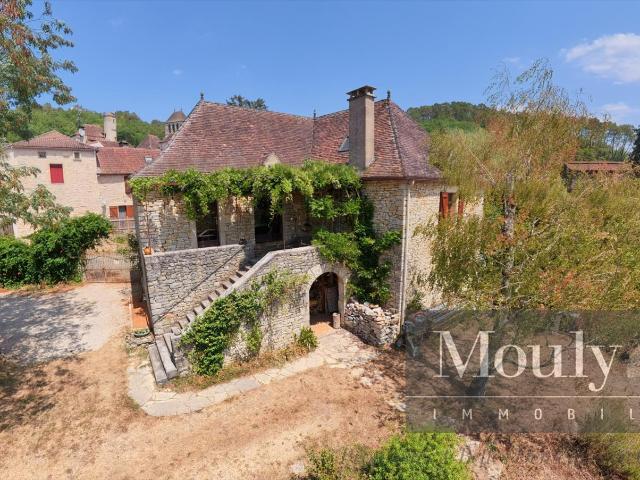 Jolie Maison De Village Avec Dependance Transformee En Boula. 140m² Cahors