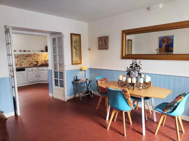 Jolie maison de village avec garage et jardin 140m² Sus