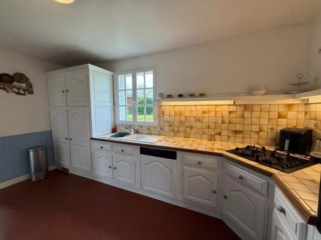 Jolie maison de village avec garage et jardin 140m² Sus