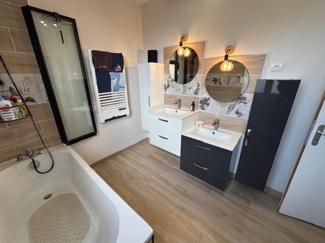 jolie maison de Village entierement renovée