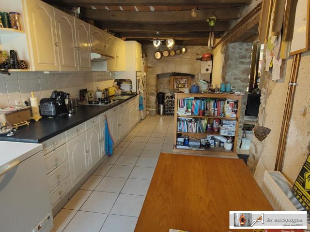 Jolie maison en pierre apparente en rénovation 127m² Virlet