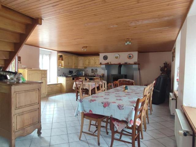 Jolie maison en pierre habitable de suite