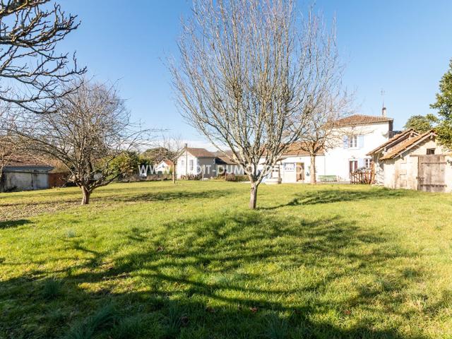 Jolie maison en pierre proche périgueux 276m² Saint Astier