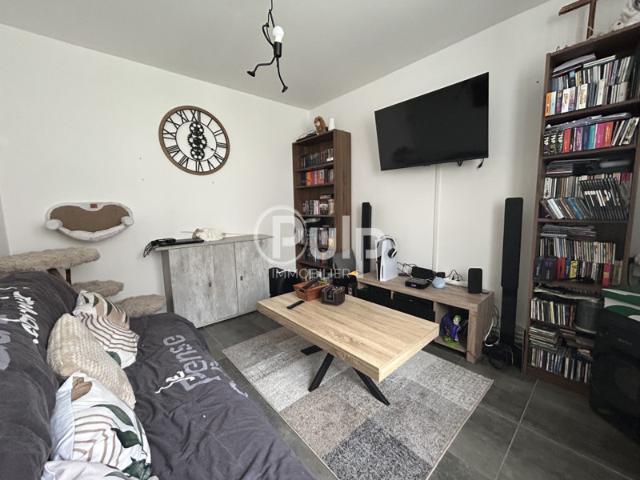 JOLIE MAISON INDIVIDUELLE SITUEE A DECHY