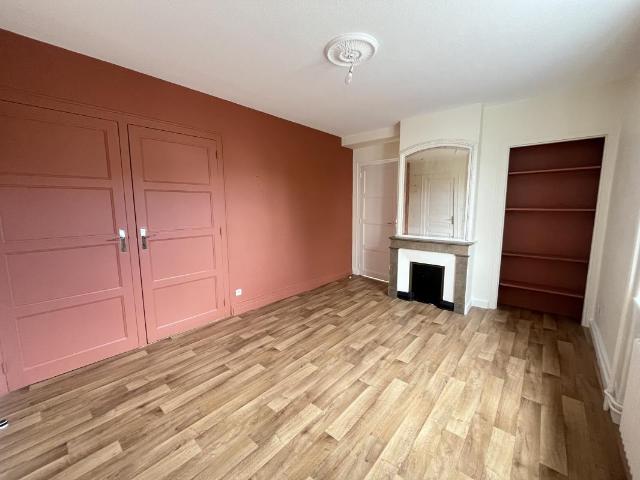 Jolie maison rénovée d'environ 133m2 avec JARDIN indépendant