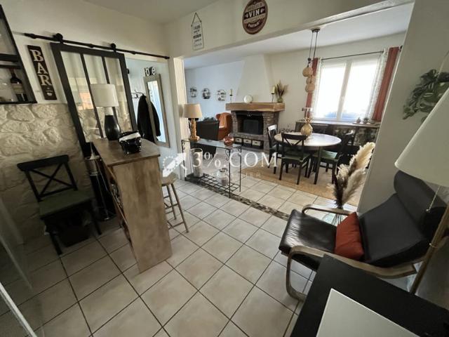 JOLIE MAISON RENOVEE EN IMPASSE 116 M2 4 CH GARAGE ET JARDI