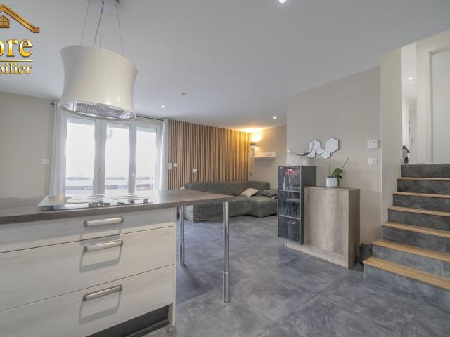 JOLIE Maison vue dominante