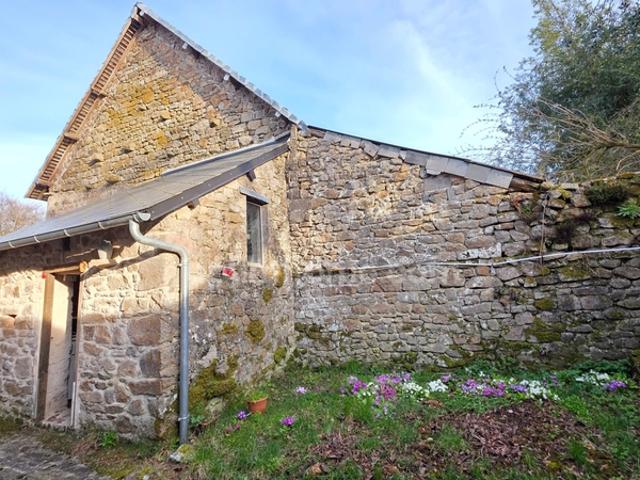 JOLIE PETITE MAISON EN PIERRE DANS L'UN DES PLUS BEAUX COIN DU PLATEAU DE MILLEVACHES