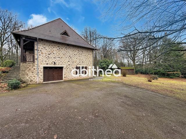 Jolie propriété à Nexon, avec 188 m2 habitables et 1ha. 188m² Nexon