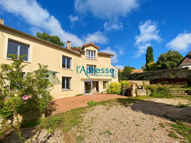 Jolie propriété de 197m² en coeur de village