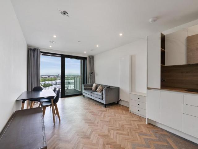 Jolles House, 2 Old Brewery Road, Bromley by Bow, London, E3 3BL, United Kingdom | 2 bed apartment for rent #124951694 | Rentberry