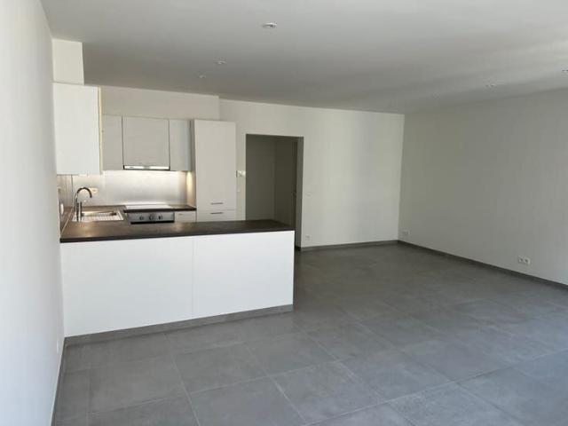 Josaphat Beautiful renovated 2 bedroom apartment – 82 m²