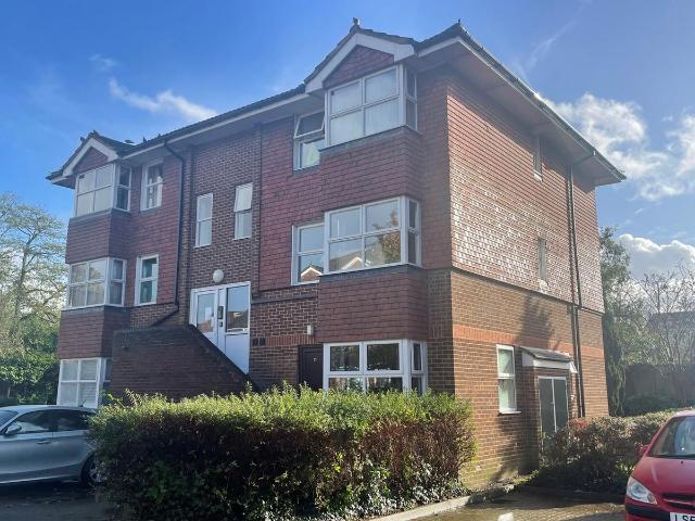 Josephs Road, Guildford GU1, 1 bed flat to rent, £925 pcm | PrimeLocation