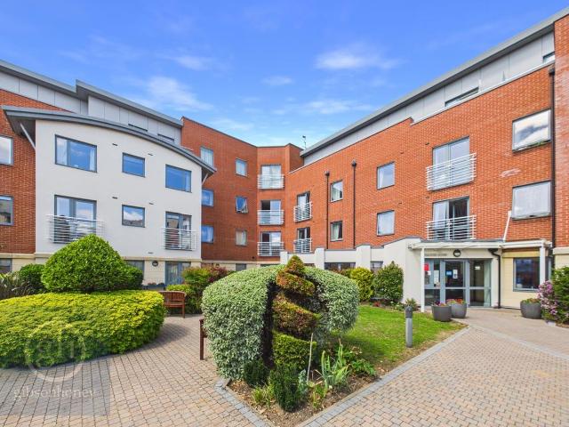 Josiah Drive, Ickenham, Uxbridge UB10, 2 bed flat to rent, £1,700 pcm | PrimeLocation