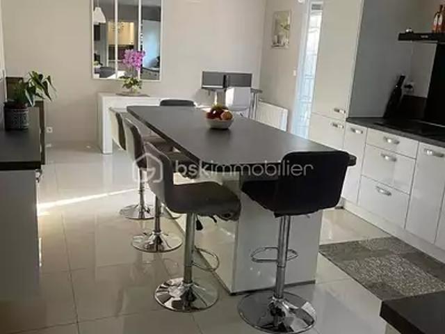 Jouy Mauvoisin 78200 Achat / Vente maison 7 pièces t7 terrasse balcon