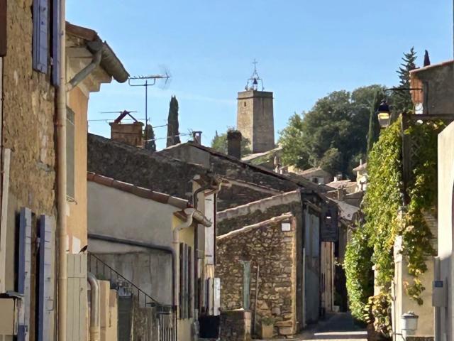 Jouques