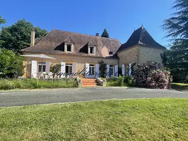 Journiac 24260 Achat / Vente maison 7 pièces t7 piscine terrasse