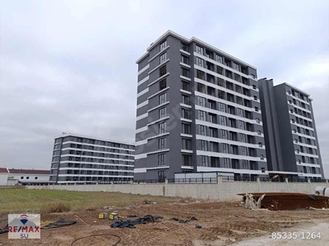 JOVENPORT'TA HAVAALANINA YÜRÜME MESAFESINDE ARA KAT 1+1 KIRALIK DAIRE
