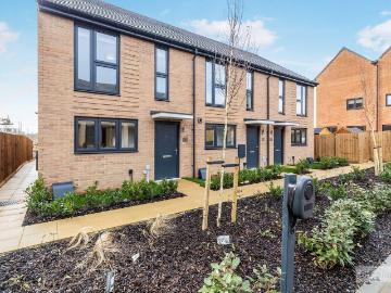 Joyce Lane, Milton Keynes MK4, 2 bed property to rent, £1,700 pcm | PrimeLocation