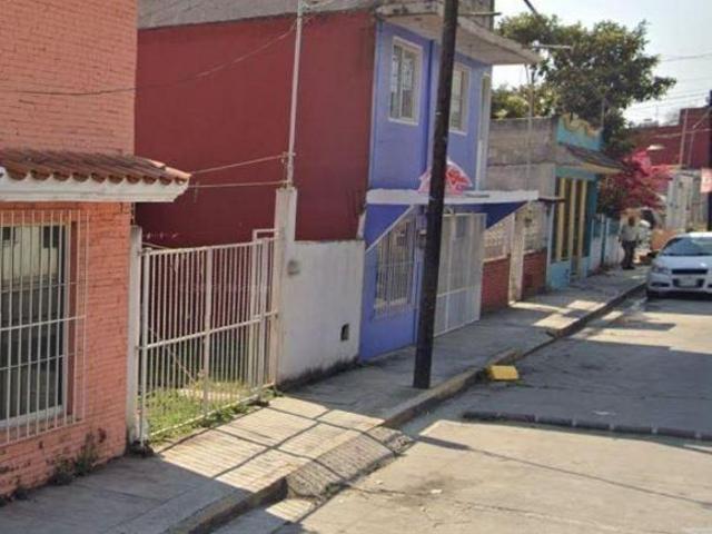 Joyita Histórica en el Centro de Xalapa Ideal para Remodelar o Invertir