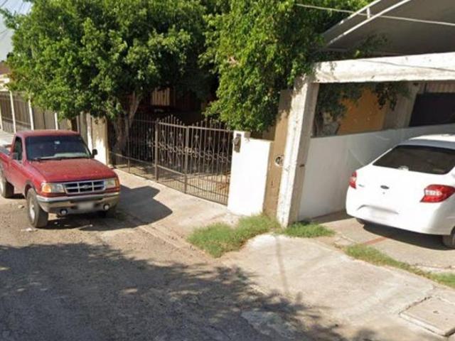 JP Casa en Cd Obregón Sonora a 10 minutos del centro y 2 cuadras del estadio de beisbol Tomas Oroz G