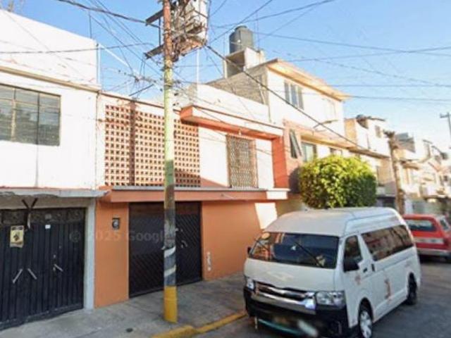 JP Casa en REMATE en la Perla, Nezahualcoyotl