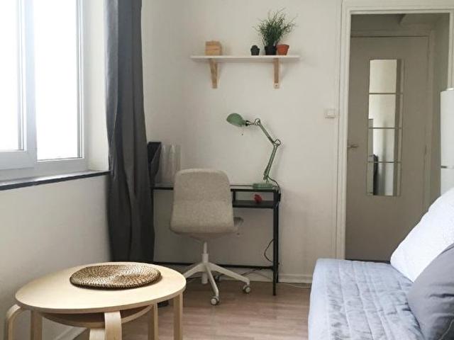 JRI LL152 Studio meublé de 17.8m² avec terrasse