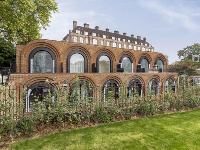 JRT2/2, Highgate Road, London, NW5 1LE, United Kingdom | 4 bed townhouse for rent #133544837 | Rentberry