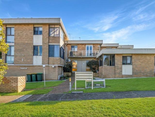 Jump onto the property ladder, 1km to University of Newcastle