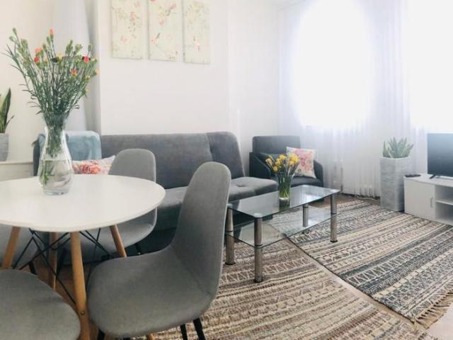 Junction road, N19 1 bed flat to rent £1,750 pcm £404 pw
