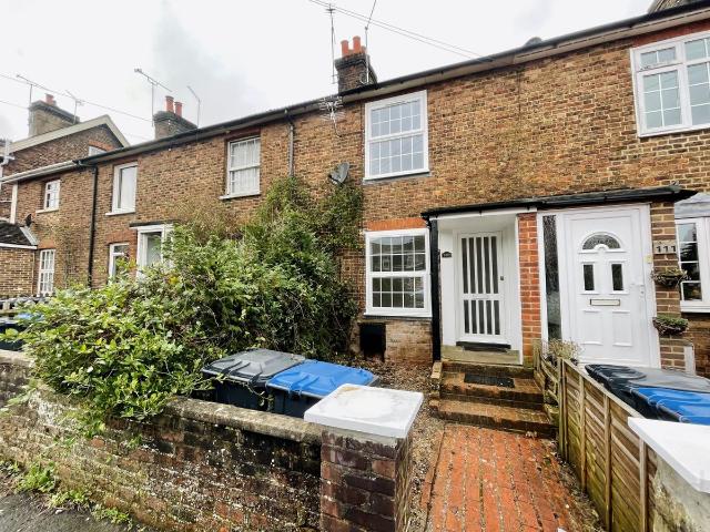 Junction Road, Burgess Hill RH15, 2 bed terraced house to rent, £1,300 pcm | PrimeLocation