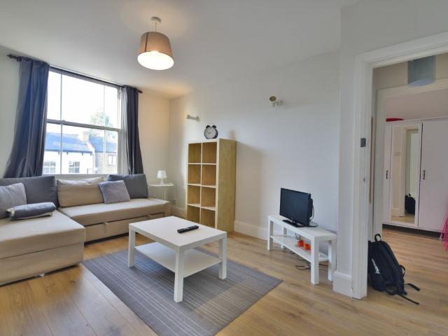 Junction Road, London N19, 2 bed flat to rent, £1,950 pcm | PrimeLocation