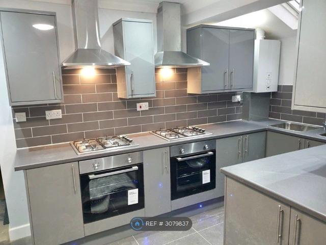 Junction Road, Reading RG1, 6 bed terraced house to rent, £4,200 pcm | PrimeLocation