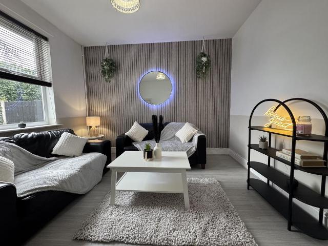 Junction Street 3 bed ex bills. 3 bed house to rent £1,588 pcm £366 pw