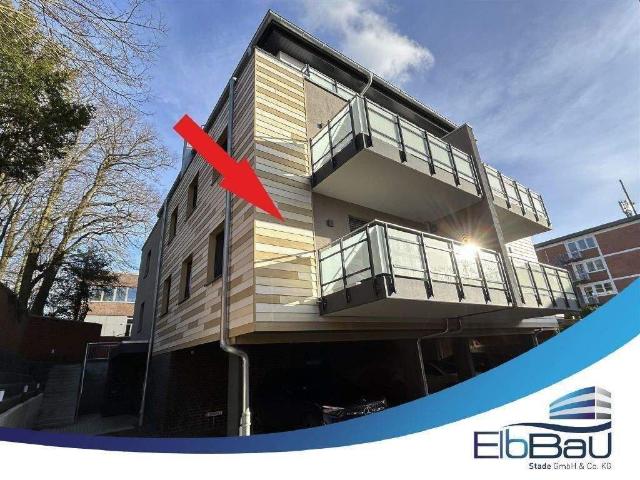 Junge 2 Zimmer Wohnung mit Ã¼berdachtem Balkon