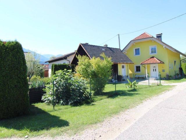 Junges tolles Familienhaus im grünen, nur 13 Min. von Klagenfurt, beste Zug und Busverbindung