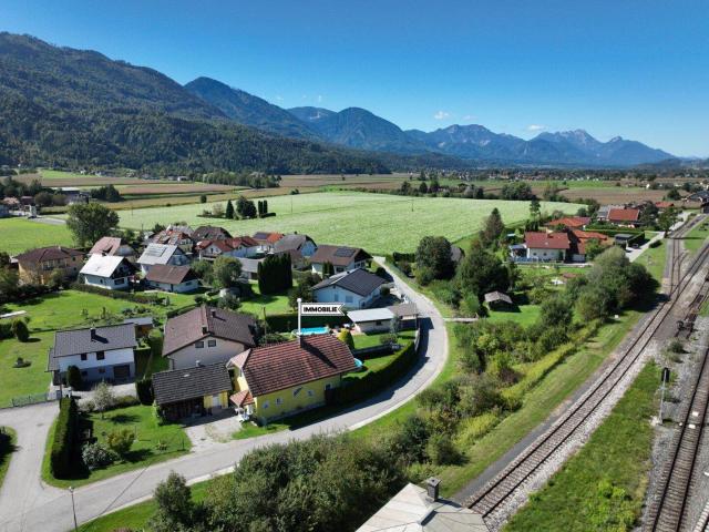 Junges tolles Familienhaus im grünen, nur 13 Min. von Klagenfurt, beste Zug und Busverbindung