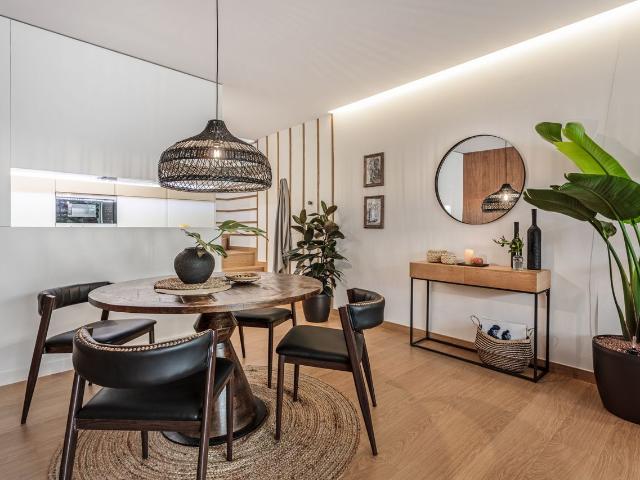 Jungle Themed 1 Bedroom Duplex with Rooftop Terrace in Goya, Madrid Amsterdam Apartments for Rent