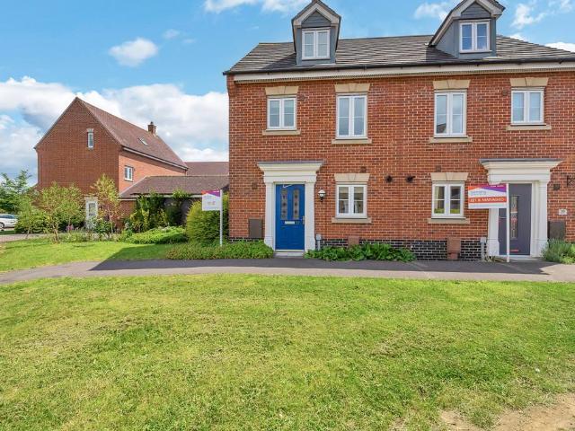 Juniper Road, Moreton Hall 3 bed semi detached house to rent £1,595 pcm £368 pw