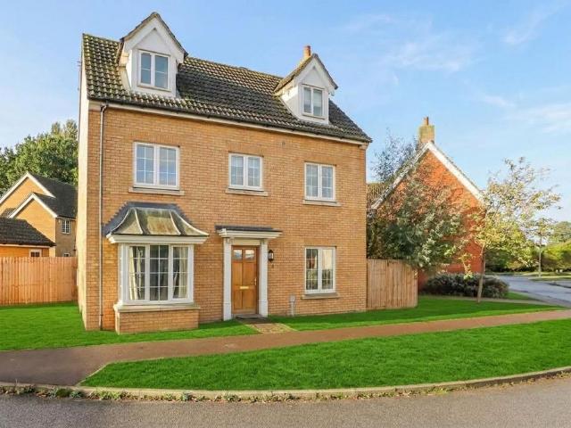 Juniper Road, Red Lodge, IP28 4 bed detached house to rent £1,600 pcm £369 pw