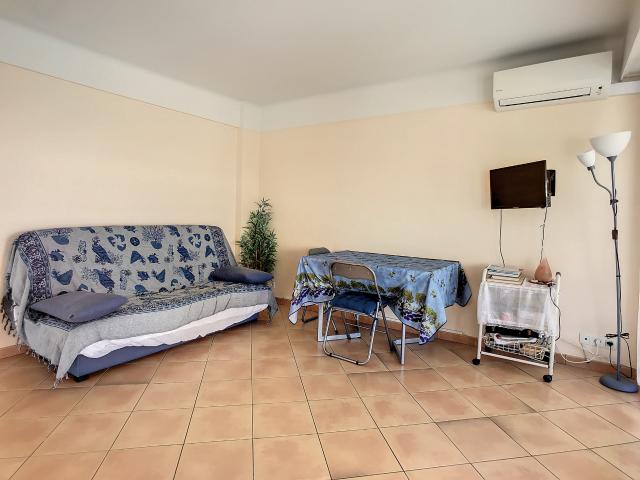 JUAN LES PINS LOCATION ETUDIANTE DE SEPTEMBRE A JUIN